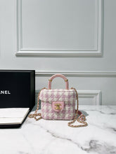 CHANEL 23S TOP HANDLE CASE, Pink/Gold