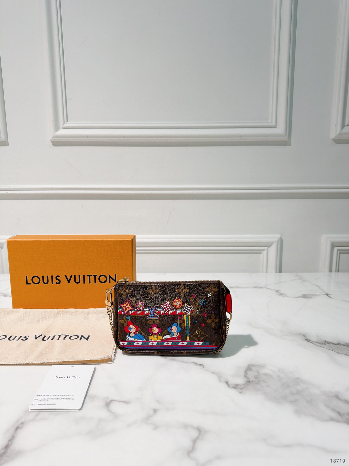 LV MINI POUCHETTE, Monogram
